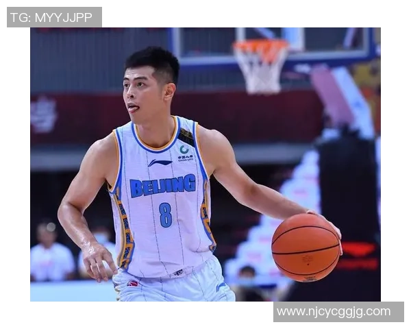 方硕在篮球赛场上的精彩表现与职业生涯发展分析